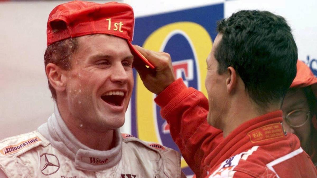 2001: Vor allem Häkkinen kann nicht an die Resultate der Vorjahre anknüpfen und wird trotz zweier Siege nur Gesamtfünfter. Besser läuft es für Coulthard (l.), der WM-Zweiter wird. Sein Rückstand auf Schumacher (r.) beträgt allerdings stolze 58 Punkte.