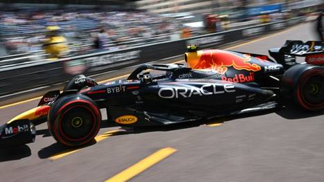 Sergio Perez fährt in Monaco allen davon