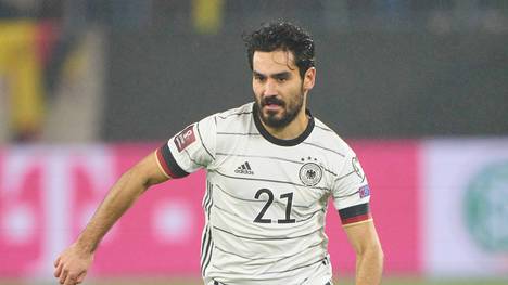 Auch Fußball-Nationalspieler Ilkay Gündogan hat sich zutiefst besorgt über den Krieg in der Ukraine geäußert.