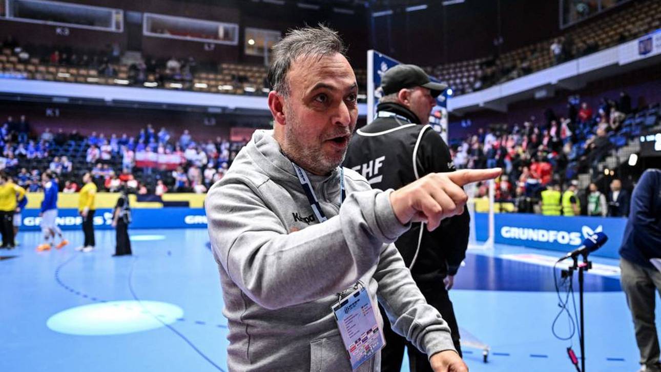 Bob Hanning ist mit Italien bei der Handball-EM in der Vorrunde ausgeschieden