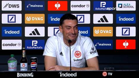 Max Kruse und Martin Harnik haben in ihrem Podcast den neuen Frankfurt-Trainer Albert Riera scharf kritisiert. Doch der hat eine ganz einfache Meinung zu diesen Aussagen.