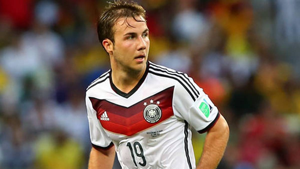 MARIO GÖTZE: Der Münchner ersetzte zwei Minuten vor Ende der regulären Spielzeit Klose - und wurde zum Matchwinner. Hat sich mit seinem großartigen Tor in die Geschichtsbücher eingetragen, SPORT1-Note: 1
                  
                  
                  