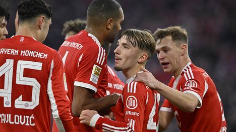 Der Hype um Lennart Karl nimmt nach seinem nächsten Champions-League-Tor kein Ende. Doch nun schraubt Trainer Vincent Kompany die Erwartungshaltung auch öffentlich hoch.