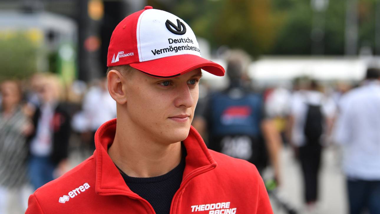 Schumacher rast erneut auf Pole