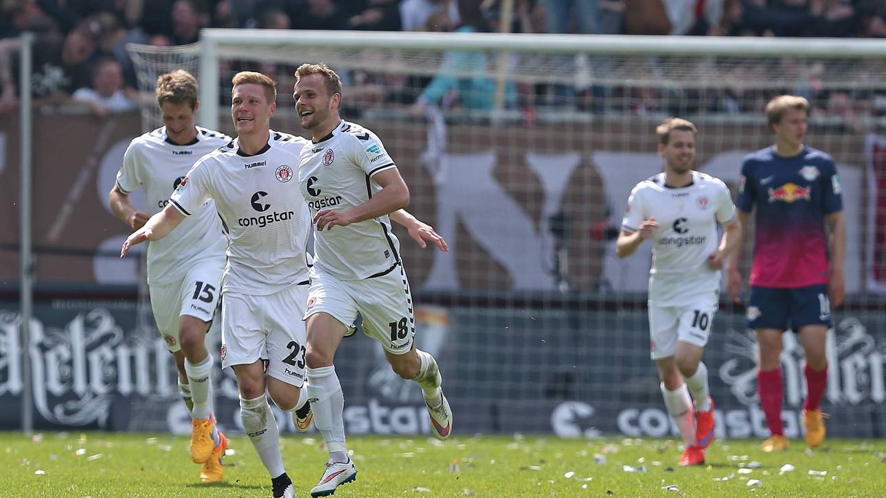 St. Pauli klettert aus Tabellenkeller