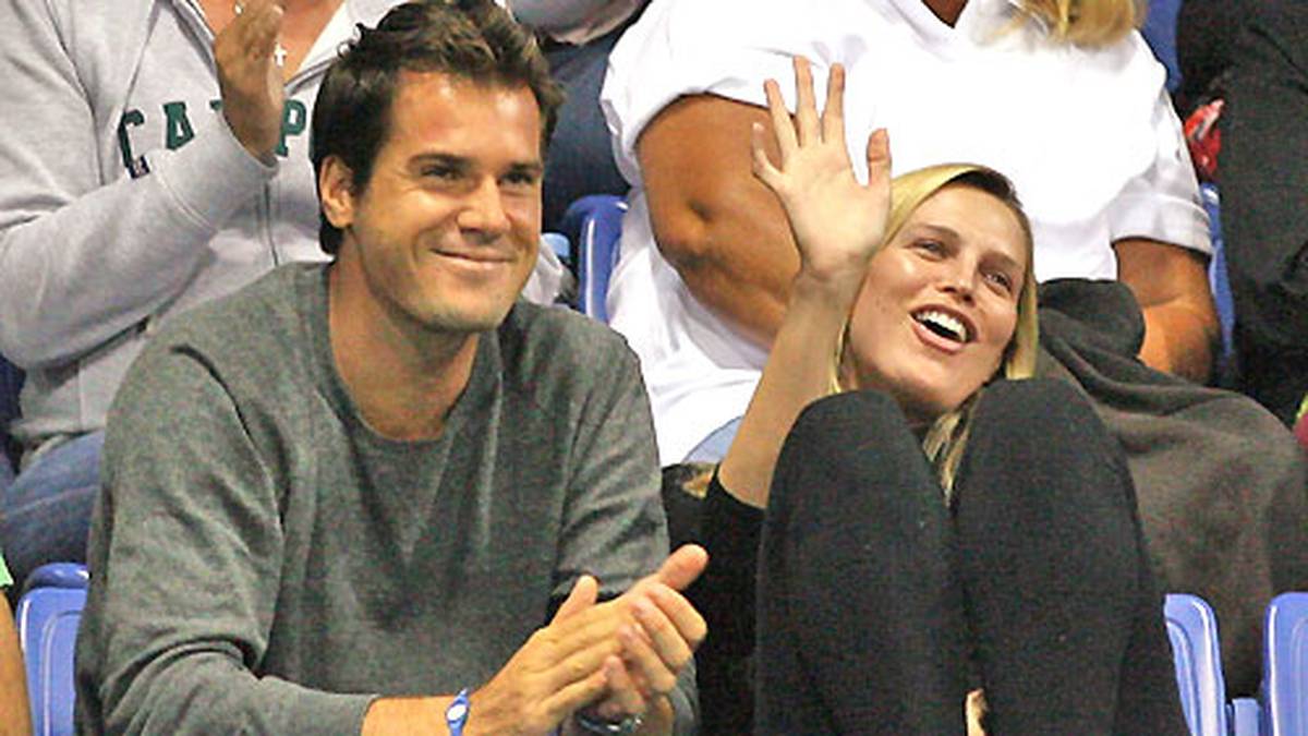 Mit Foster, die er Ende 2006 kennengelernt hat, ist Haas seit Dezember 2008 verlobt. Mit ihr hat er eine Tochter und sagt über Foster: "Ich will sie unbedingt heiraten". Am 27. Januar 2010 nimmt Haas, der in Los Angeles lebt, die amerikanische Staatsbürgerschaft an