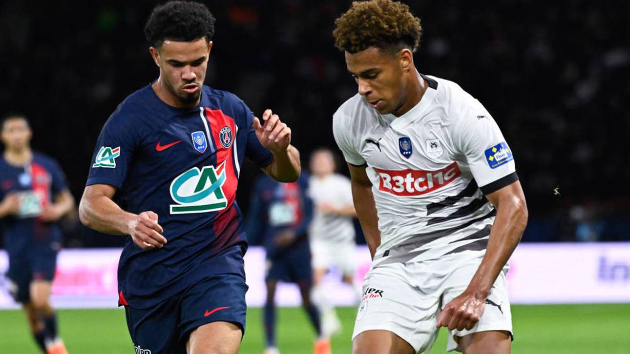 Der FC Bayern und PSG kämpfen um die Dienste von Désiré Doué (r.)