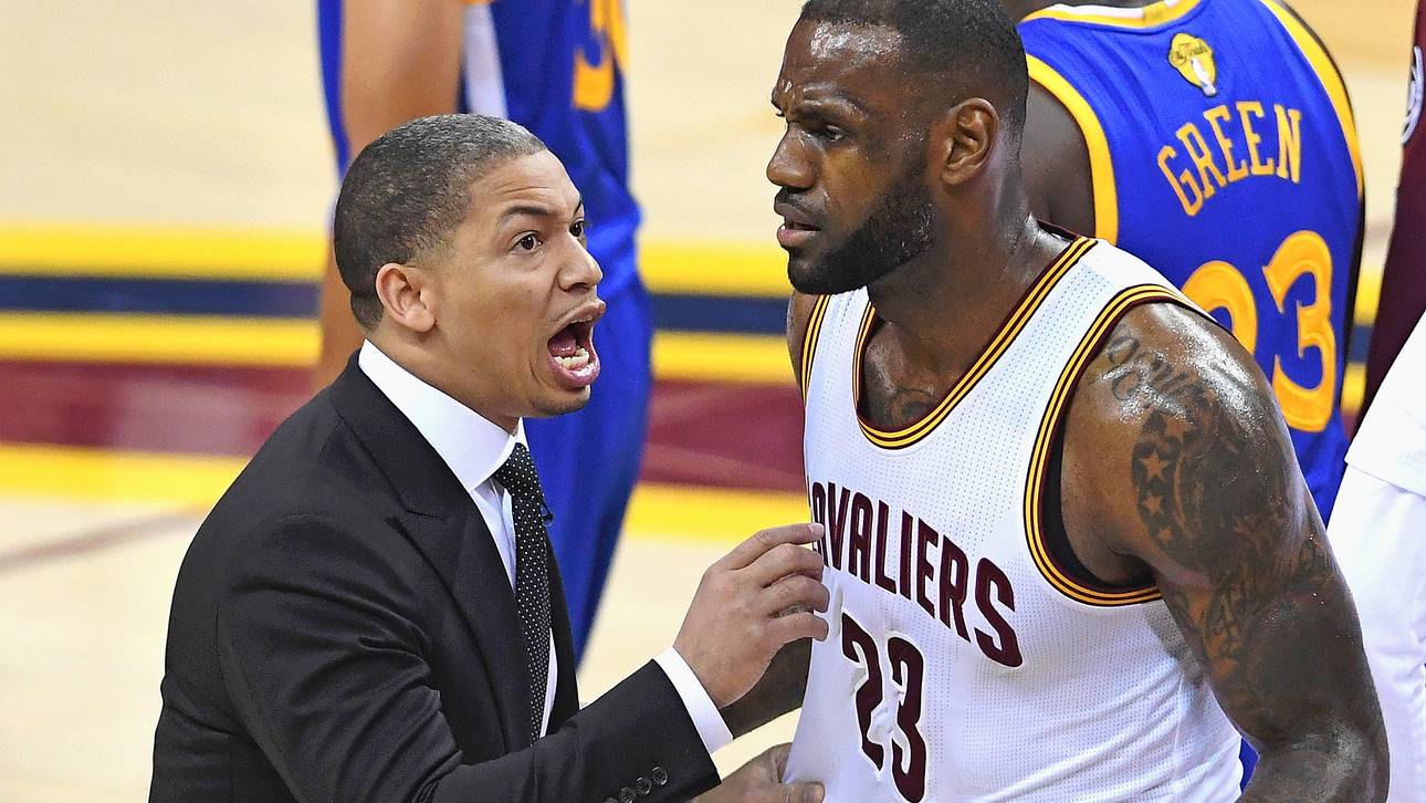 James-Coach mit kurioser Motivation