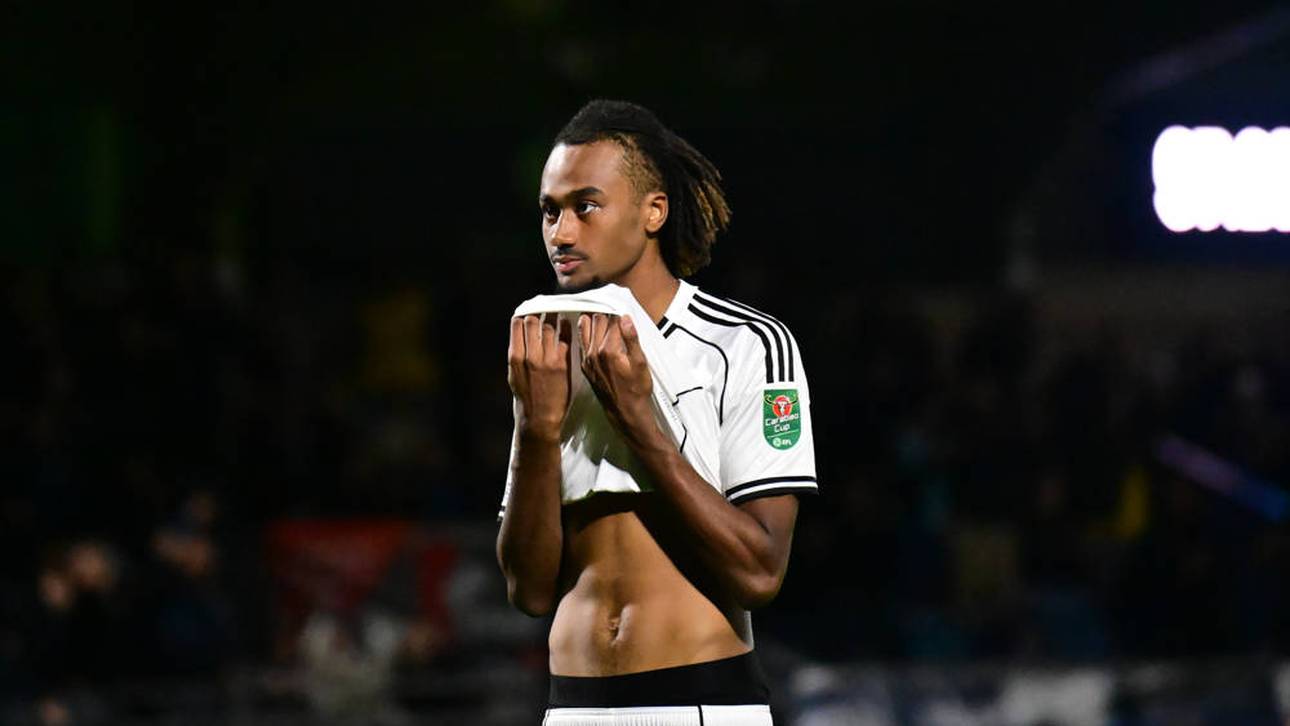Jonah Kusi-Asare hat es beim FC Fulham derzeit ziemlich schwer