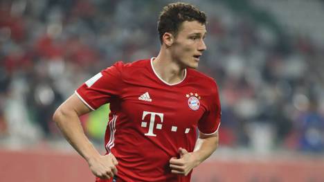 Beim FC Bayern München hat sich der nächste Spieler mit dem Coronavirus infiziert. Wie der FC Bayern bestätigt, wurde Benjamin Pavard positiv getestet.