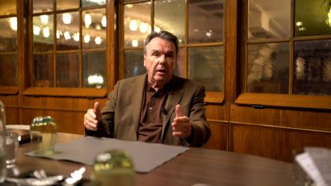 In seinen 13 Jahren als Vorstandsvorsitzender von Eintracht Frankfurt hat Heribert Bruchhagen jede Gefühlslage durchlebt. In der aktuellen Situation fordert er mehr Realismus von seinem Ex-Klub.