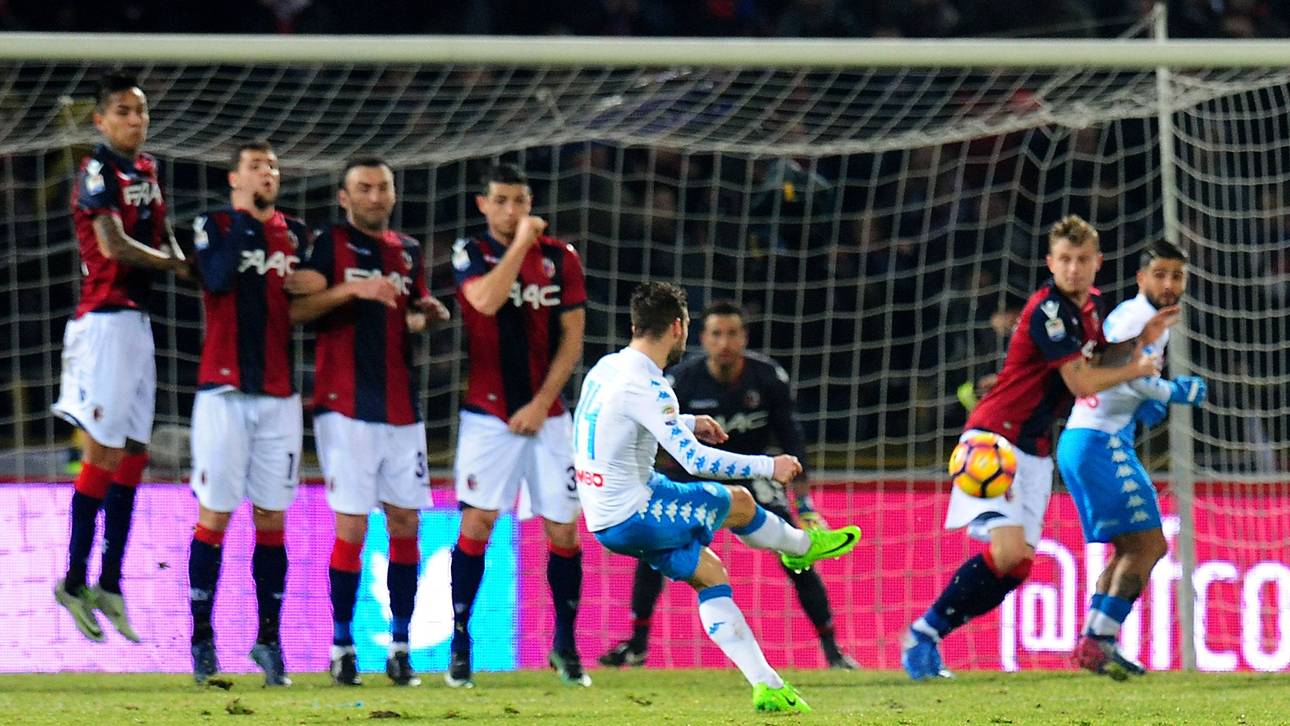 Neapel feiert verrücktes Schützenfest