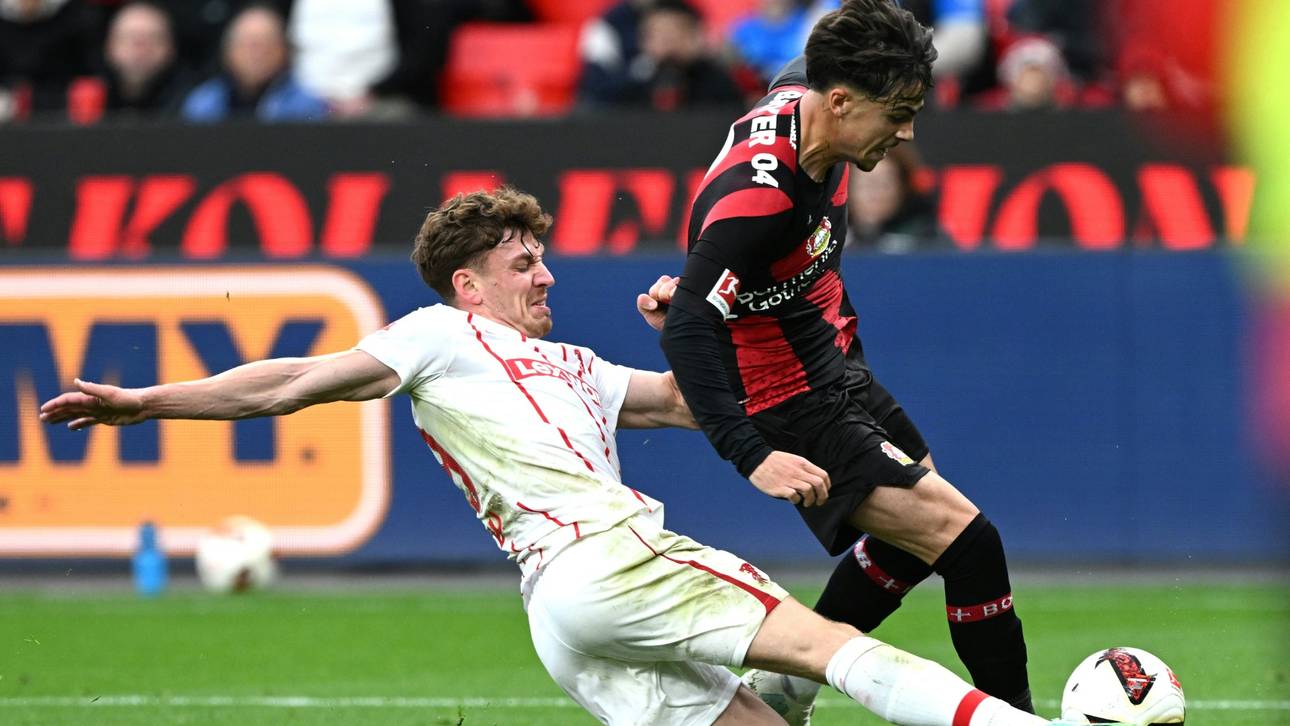 Freiburg-Pleite beschert Bayern Tabellenspitze