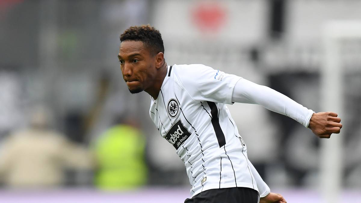 PLATZ 9 - JONATHAN DE GUZMAN (Eintracht Frankfurt): Mit den "Adlern" auf Höhenflug in der Bundesliga. Paart Defensivstärke mit Schnelligkeit und ist damit häufig Ausgangspunkt der rasanten, überfallartigen Angriffe der Eintracht