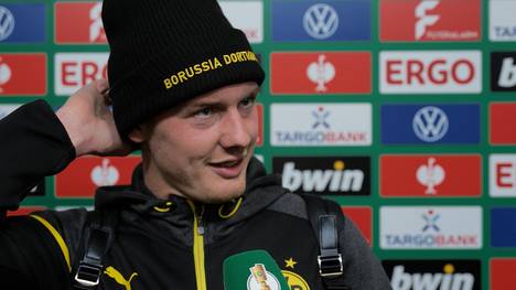 Julian Brandt spricht nach dem 1:0-Sieg im DFB-Pokal gegen die TSG Hoffenheim über Maroc Reus.