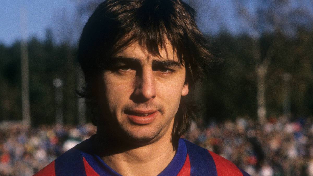 SIEGFRIED REICH, Tormaschine, kam 1989 aus Hannover, ging zwei Jahre später nach Wolfsburg. In beiden niedersächsischen Klubs als legendärer Knipser verehrt. Für Uerdingen traf er in 25 Einsätzen aber nur vier Mal