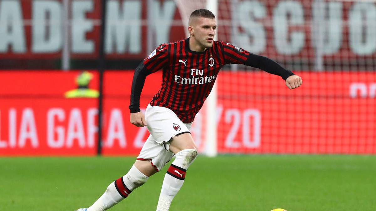 ANTE REBIC: Auch der Kroate verließ Frankfurt, um im Ausland sein Glück zu finden. Doch beim AC Mailand kommt Rebic nicht über eine Reservistenrolle hinaus. In Italien wurde kürzlich berichtet, dass er seine Leihe vorzeitig beenden und zur SGE zurückkehren könnte
