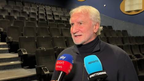 Um im Trainingslager etwas Ablenkung zu haben, haben die DFB-Stars sich etwas besonderes gewünscht. Sportdirektor Rudi Völler kann den Wunsch nicht ganz nachvollziehen. 