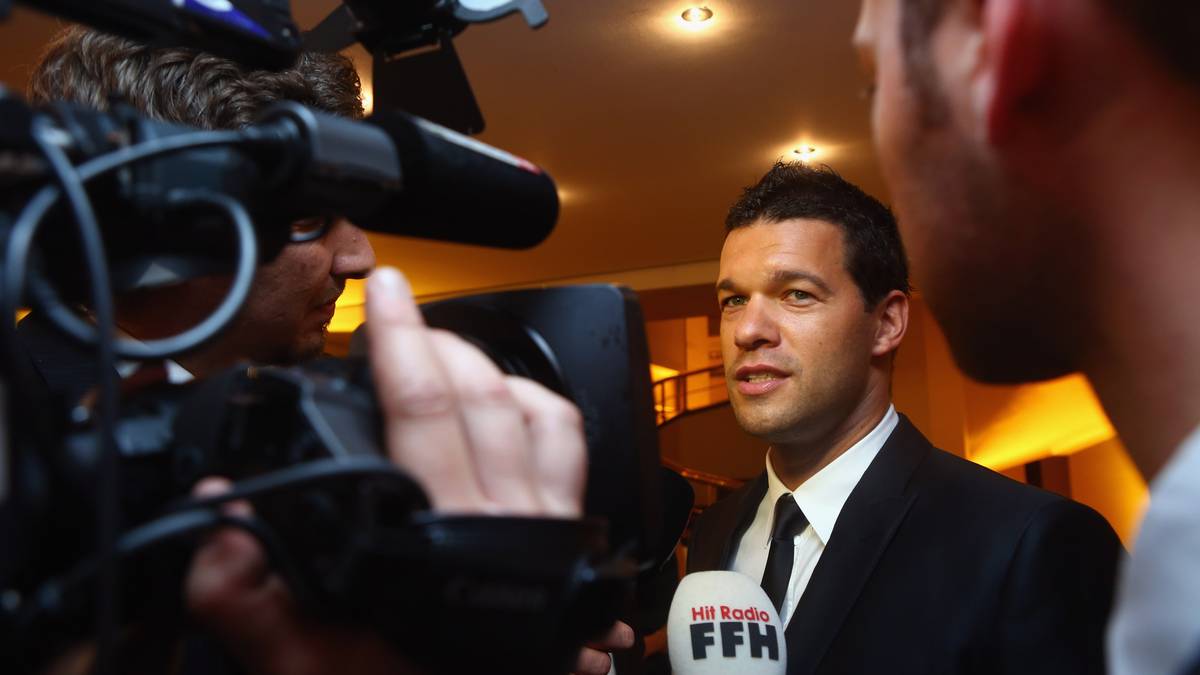 Nach seiner aktiven Karriere ist Ballack als TV-Experte u.a.  bei der EM 2012 und WM 2014 aktiv und dient als Werbegesicht. Zudem engagiert sich der Capitano sozial