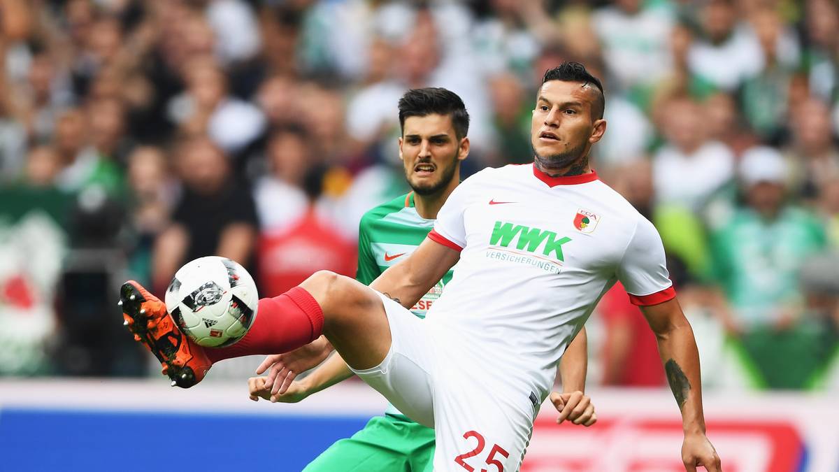 Duell der Sieg- und Torlosen: Im ersten Sonntagsspiel hofft Werder Bremen nach der Auftaktpleite bei den Bayern auf Wiedergutmachung. Gegner FC Augsburg peilt ebenfalls die ersten Punkte an