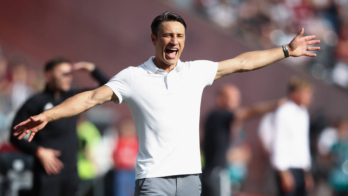 PLATZ 34 – EINTRACHT FRANKFURT: Die Fans der Hessen haben sich in den vergangenen Jahren mit diversen Eskapaden einen durchwachsenen Ruf erarbeitet. Das schlägt sich offenbar im Beliebtheitsranking nieder