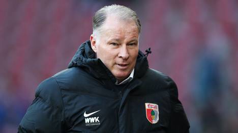Geschäftsführer Stefan Reuter verteidigt das Teamtraining des FC Augsburg