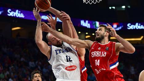 Basketball: Bonn verpflichtet serbischen Nationalspieler Stefan Bircevic, Stefan Bircevic (rechts) erhält in Bonn einen Vertrag bis Saisonende