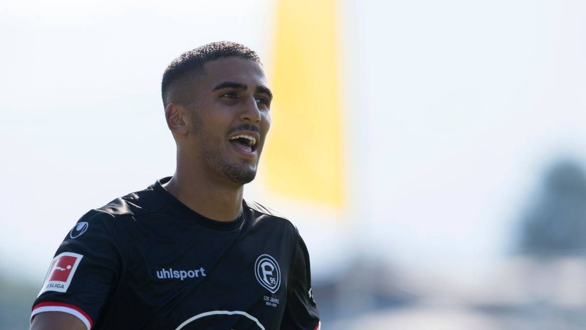 AYMEN BARKOK: Der offensive Mittelfeldspieler Aymen Barkok war bereits in der vergangenen Saison an die Fortuna ausgeliehen, hatte dort aber mit einigen Blessuren zu kämpfen. Die Leihe wurde deswegen um ein weiteres Jahr verlängert. Barkok spielte im Pokal 74 Minuten lang, zog sich dann in einem Testspiel eine Schultereckgelenkssprengung zu - mehrere Monate Pause