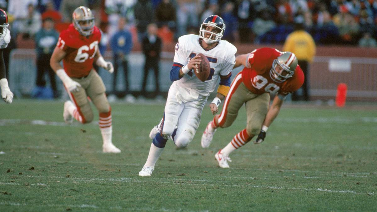 1990 mussten die 49ers gleich zwei Dämpfer einstecken. Im Spiel gegen die New York Giants verpassten sie den Einzug in den Super Bowl und Star-Quarterback Montana verletzte sich so schwer, dass er für zwei Jahre pausieren musste. Das hatte zur Folge, dass ihn Ersatzmann Steve Young verdrängte und er auf eigenen Wunsch zu den Kansas City Chiefs getradet wurde
