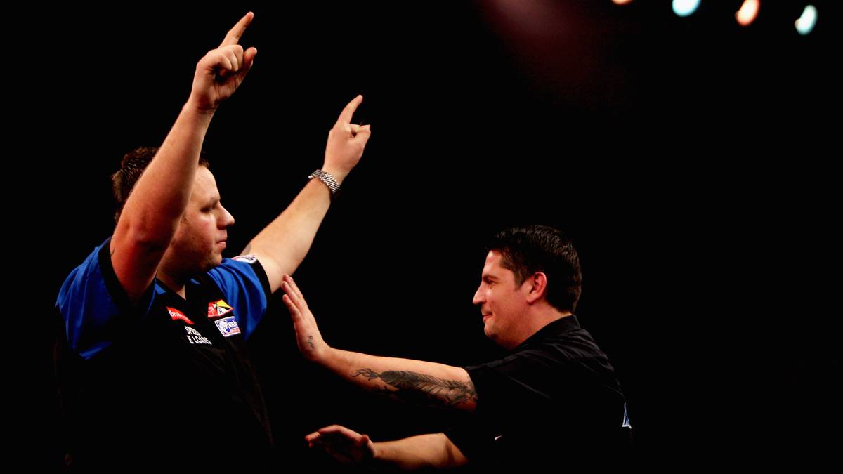PLATZ 7: ADRIAN LEWIS vs. GARY ANDERSON (2011) - Bei seinem ersten WM-Triumph 2011 spielte Adrian Lewis wie aufgedreht. Beim 7:5-Erfolg kam Kontrahent Gary Anderson nie wirklich in Schlagistanz