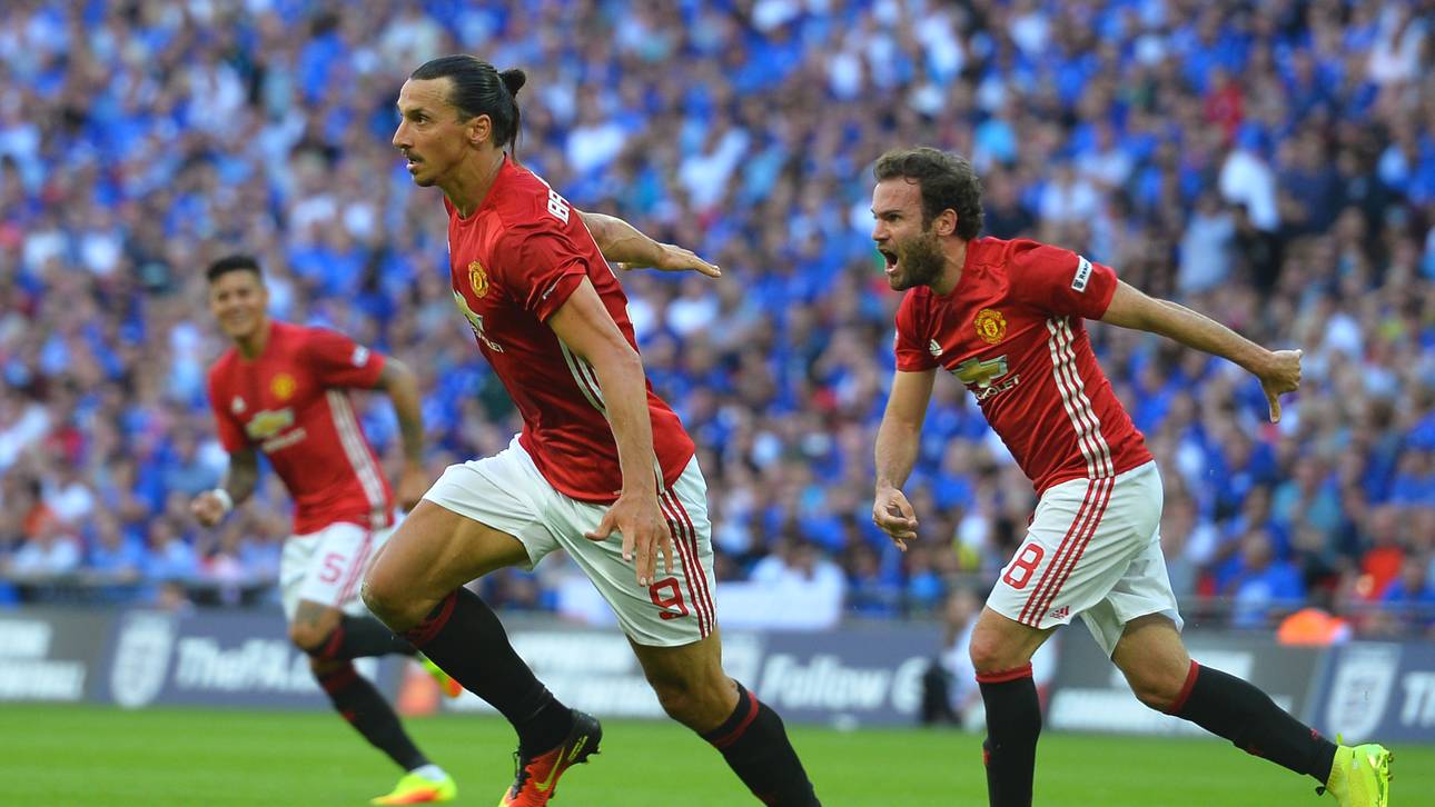Ibrahimovic bringt United ersten Titel