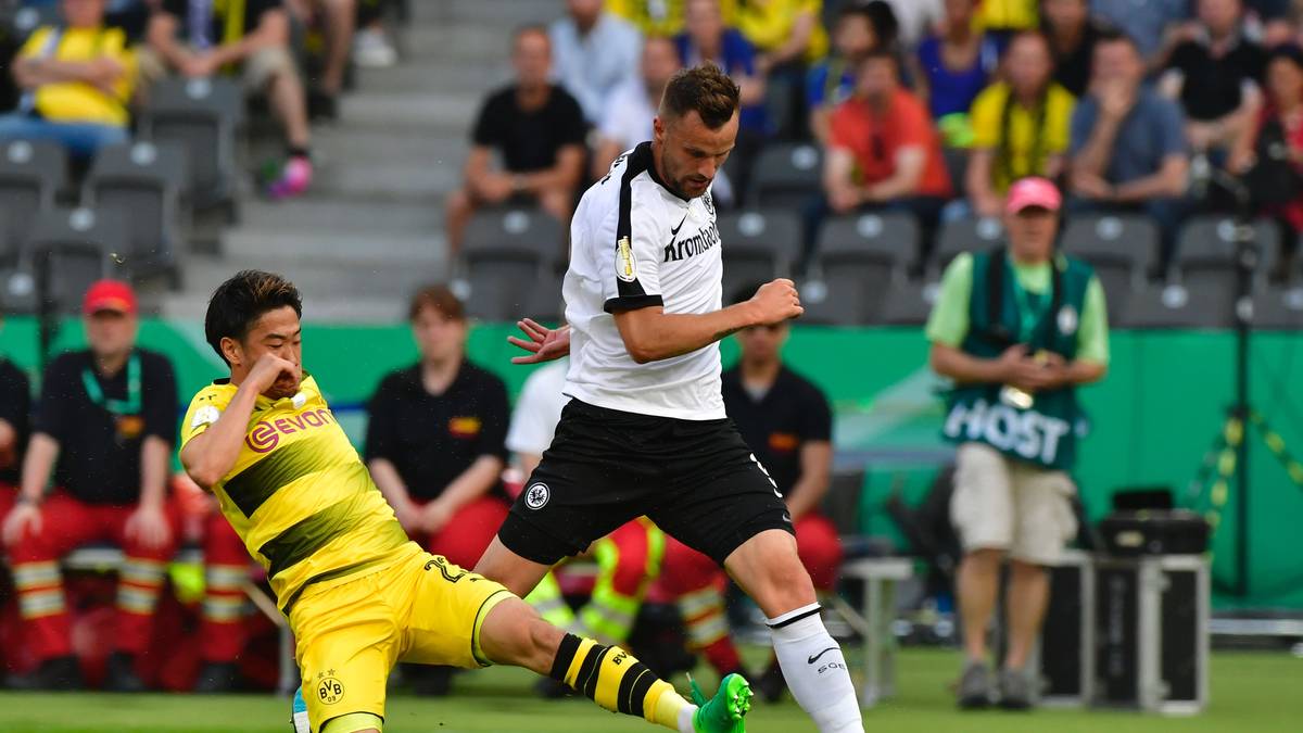 HARIS SEFEROVIC: Eigentlich wie immer - kaum zu sehen, aber plötzlich brandgefährlich. Wie kurz vor der Halbzeit, als er aus 15 Metern den Pfosten traf. SPORT1-Note 4