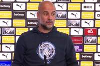 Man Citys Pep Guardiola spricht über Arsenals Spielweise und verteidigt vor dem Spiel gegen Newcastle seinen Star-Stürmer Erling Haaland.