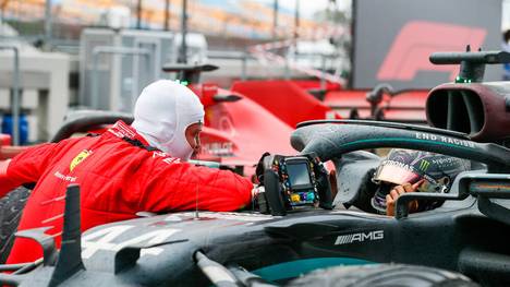 Auf Sebastian Vettel (l.) und Lewis Hamilton wartet künftig noch mehr Arbeit