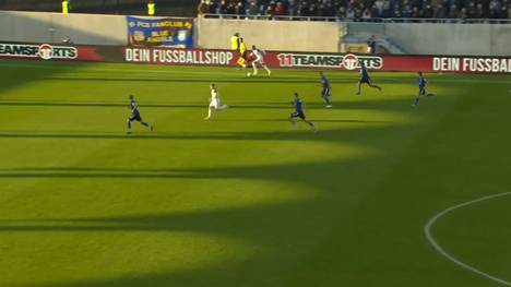Der 1. FC Kaiserslautern hat das Saar-Pfalz-Derby beim 1. FC Saarbrücken mit 2:0 für sich entschieden. Redondos Mega-Lauf erinnert dabei an das legendäre Tor von Gareth Bale für Real Madrid im El Clasico.
