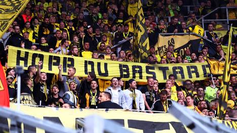 Bundesliga: DFB-Sportgericht verhandelt nach Hopp-Beleidigungen, Fans von Borussia Dortmund beleidigen TSG-Mäzen Dietmar Hopp auf einem Plakat
