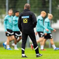 Österreichs Nationaltrainer Ralf Rangnick hatte sich vor zwei Jahren beim DFB offensiv als Löw-Nachfolger angeboten, bekam aber nicht mal einen Anruf. Beim ÖFB schreibt er nun eine beneidenswerte Erfolgsgeschichte.