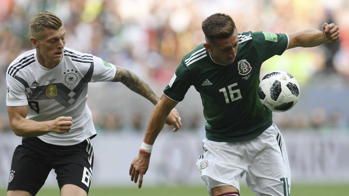 TONI KROOS: Bemühte sich im Mittelfeld um Ordnung, schaltete sich auch in die Offensive mit ein. Gefährlicher Freistoß, der von Keeper Ochoa an die Latte gelenkt wurde (39.). Bei Kontern der Mexikaner oft zu langsam. Gute Schuss-Chance in der 76. Minute nach einer Kimmich-Flanke. Insgesamt war diese Leistung aber zu wenig von Kroos. SPORT1-Note: 4,5