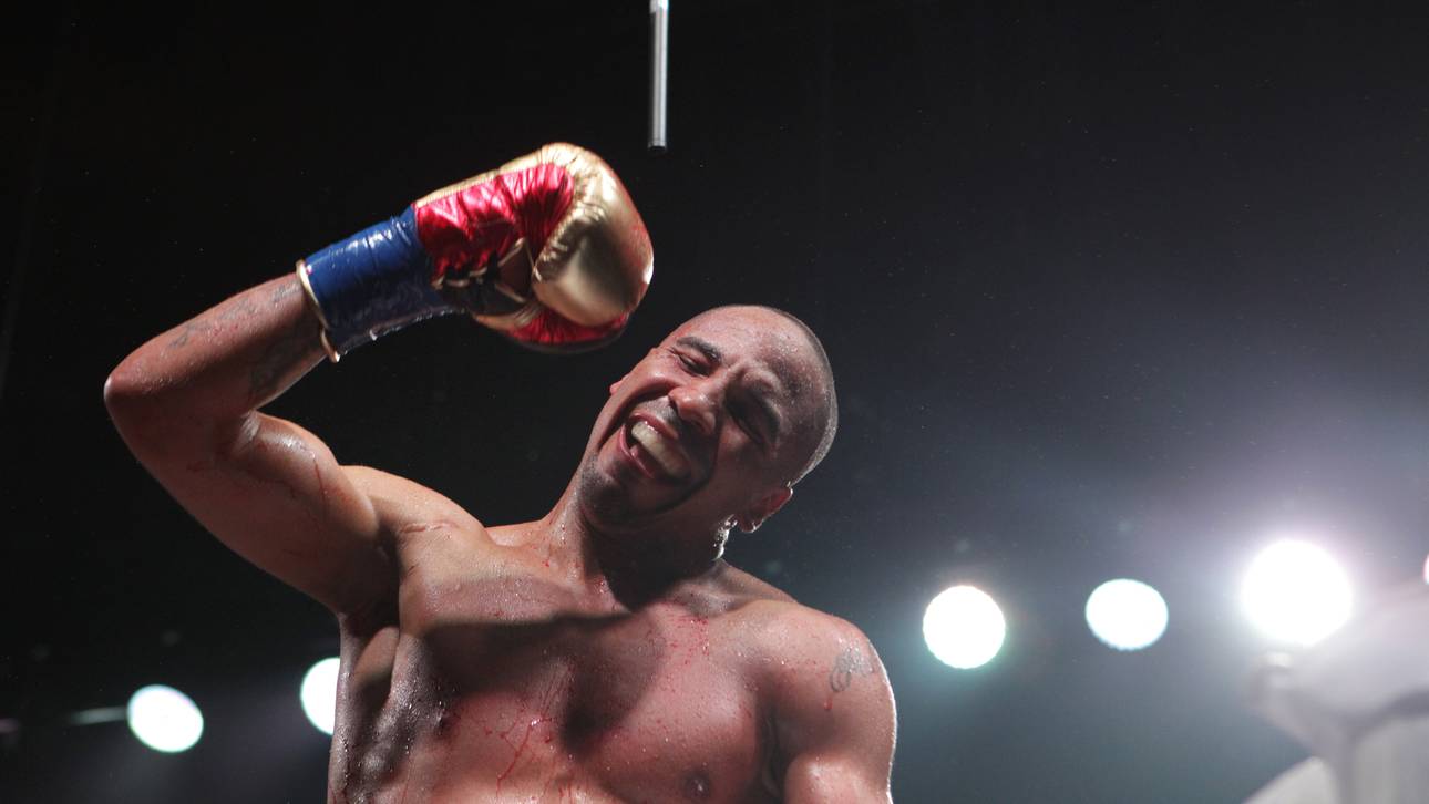 Andre Ward v Paul Smith