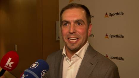 Weltmeister-Kapitän Philipp Lahm spricht bei SPORT1über eine mögliche Rückkehr von Manuel Neuer in das Tor des DFB-Teams. 