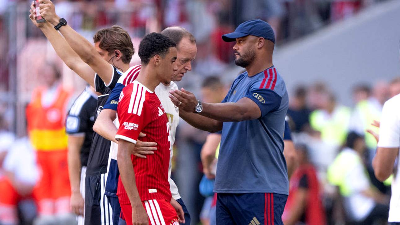 Jamal Musiala bei seiner Auswechslung gegen RB Leipzig