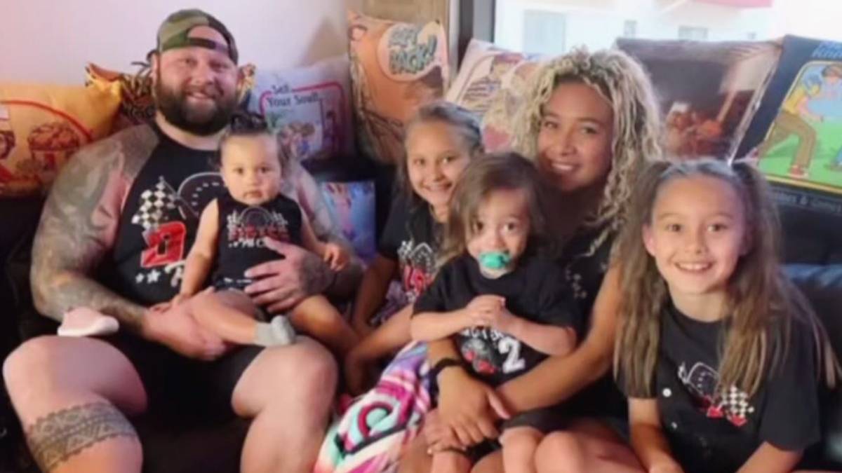 Der verstorbene Bray Wyatt hinterlässt seine Verlobte JoJo Offerman und vier Kinder
