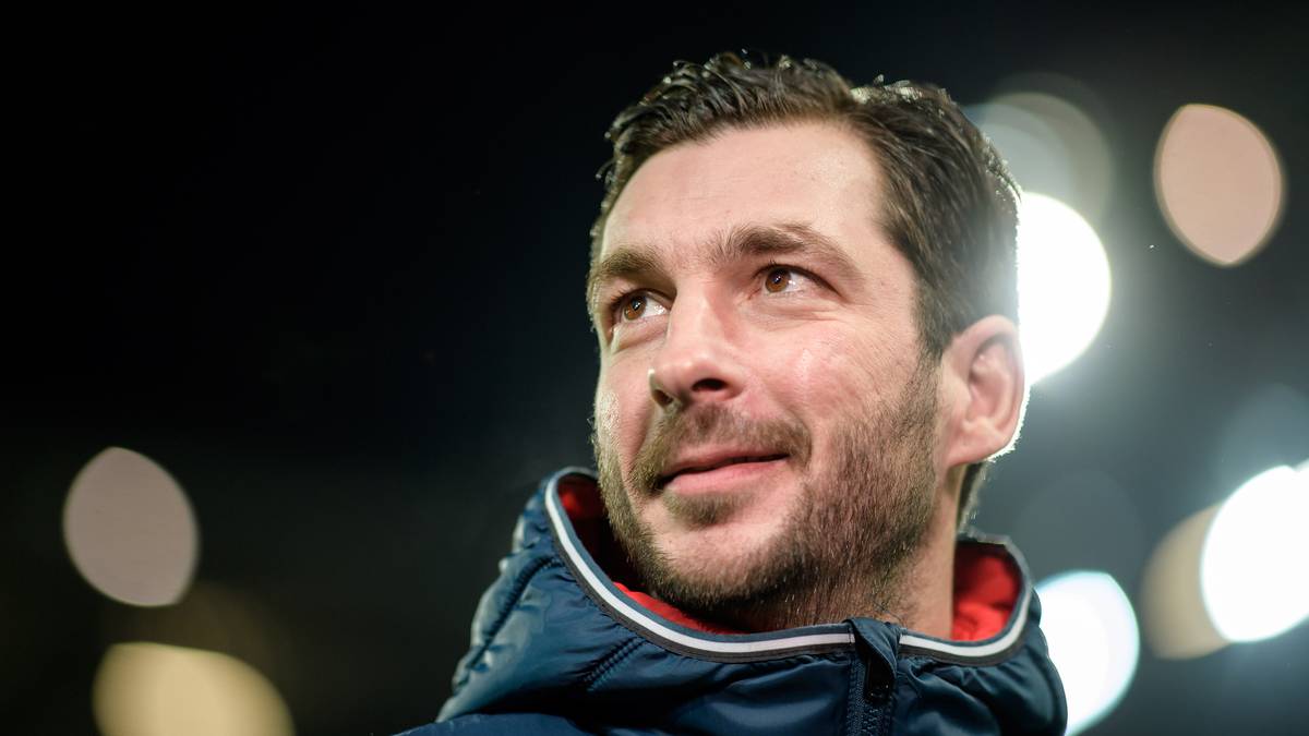 PLATZ 7 - SANDRO SCHWARZ (FSV Mainz 05): Genauso lange wie Tedesco auf Schalke ist Sandro Schwarz Cheftrainer in Mainz, also exakt ein Jahr und 8 Monate