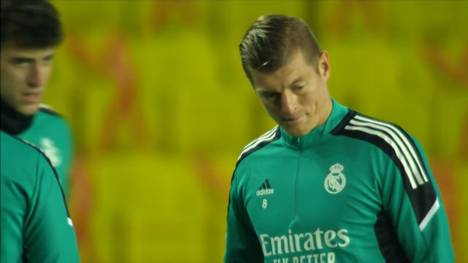 Toni Kroos blickt in seinem Podcast auf das gewonnene Duell gegen PSG zurück. Felix Kroos attackiert die „Spaziergänger“ Messi und Neymar.