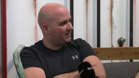 Ex-Weltmeister Rob Cross stimmt ein Loblied auf Landsmann Luke Littler an - und stellt ihn sogar schon über die ganz großen Namen der Darts-Geschichte.