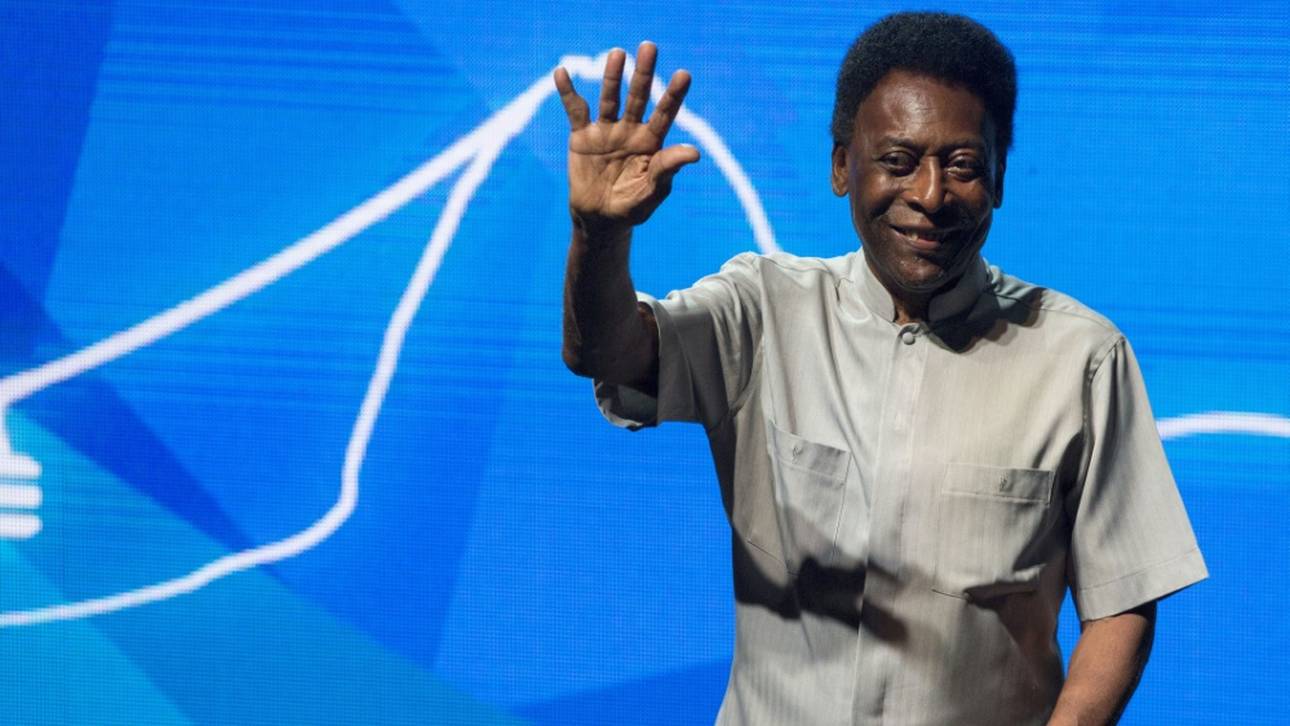 Pele erneut im Krankenhaus