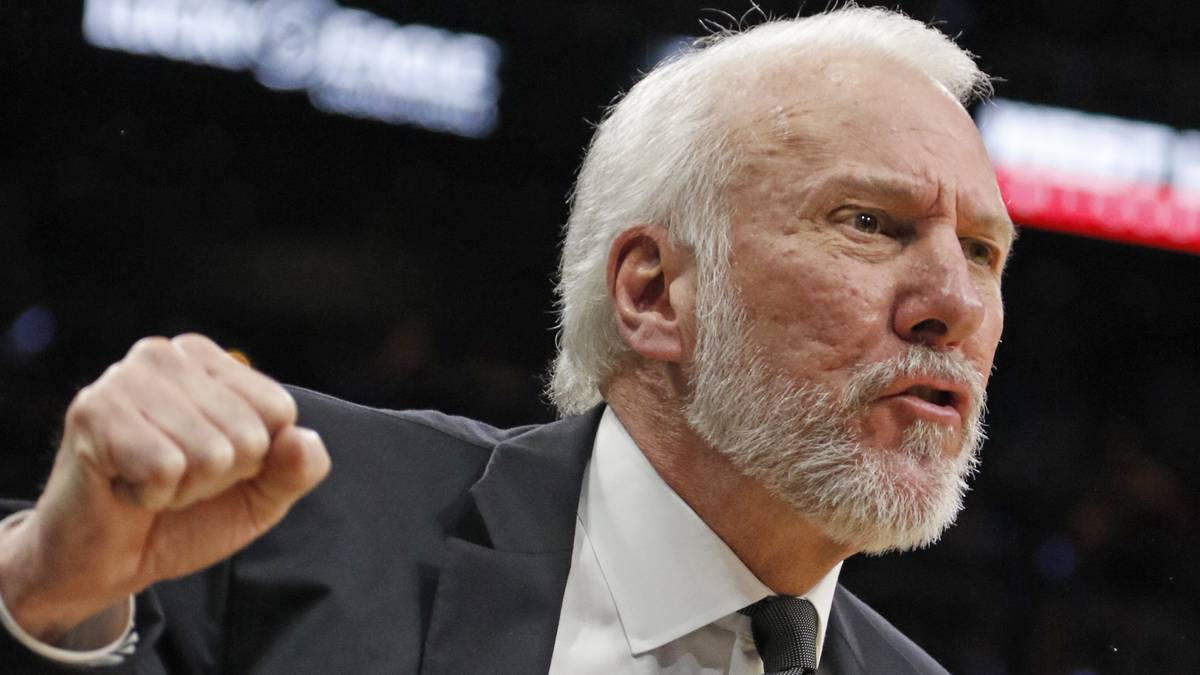 Gregg Popovich komplettiert das Podest. Der Coach der Spurs erhält 166 Punkte. Sein Team um LaMarcus Aldridge und Kawhi Leonard spielte wie die Warriors eine historische Saison - mit nur einer Heimniederlage in 82 Partien