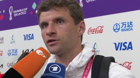 Unmittelbar nach dem deutschen WM-Aus wandte sich Thomas Müller an die Fans und dachte lautstark über seinen Rücktritt nach. Später ruderte der 33-Jährige zurück und bat um Bedenkzeit.