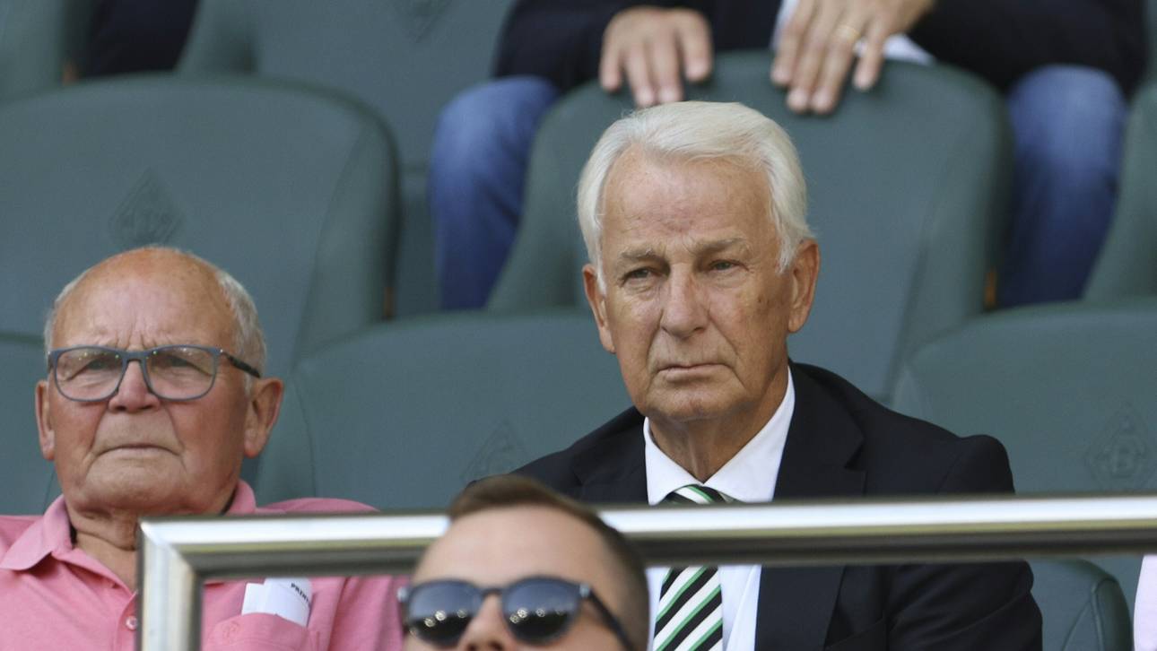 Gladbach-Fans fordern Bonhof zum Rücktritt auf