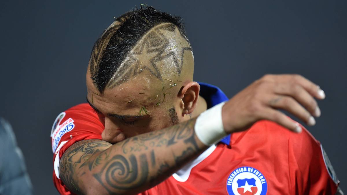 Bei der Copa America kommt dann wieder der Sternenkrieger zum Vorschein. Mit Chile holt er sich den Sieg bei dem prestigeträchtigen Südamerika-Turnier